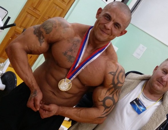 Алексей Петров второй в чемпионате области по бодибилдингу и фитнесу