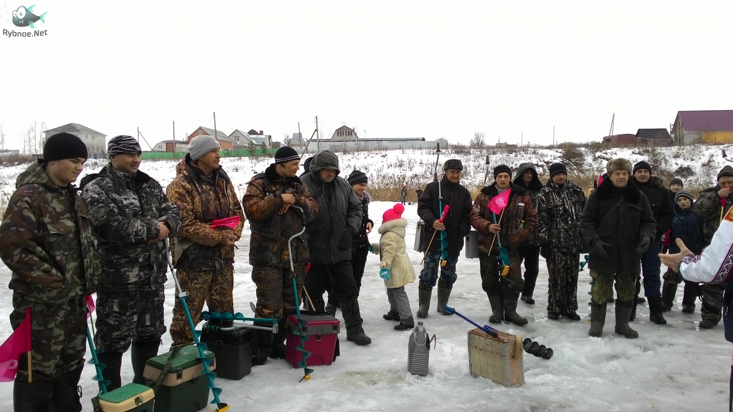 Зимний чемпионат города Рыбное по рыболовному спорту. Фото