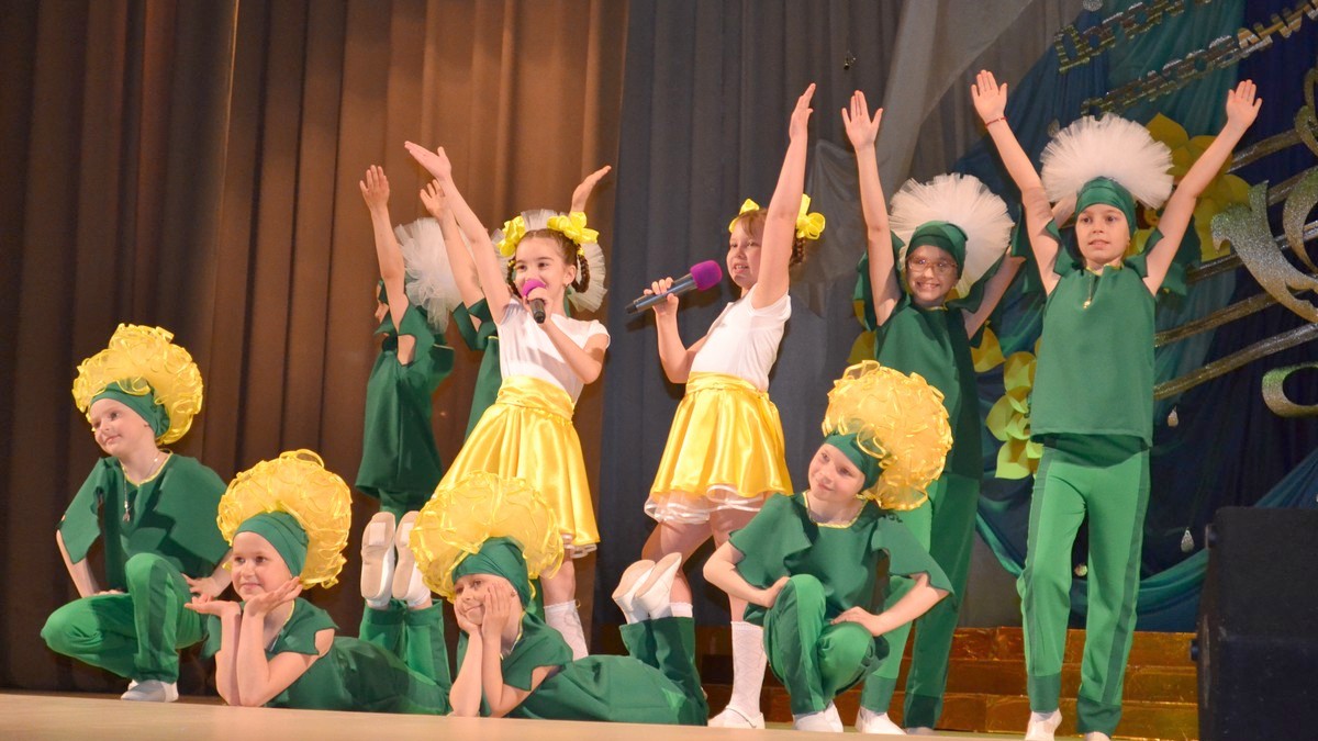 В Рыбном завершился фестиваль детской самодеятельности «Весенняя капель»