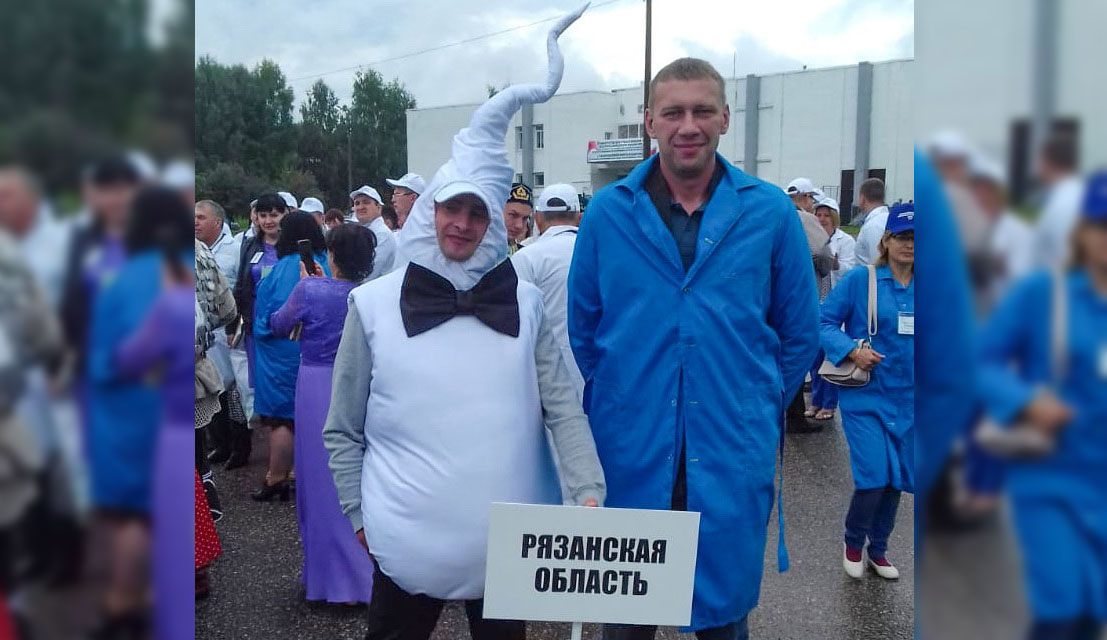 Рыбновец взял награду в конкурсе за костюм сперматозоида