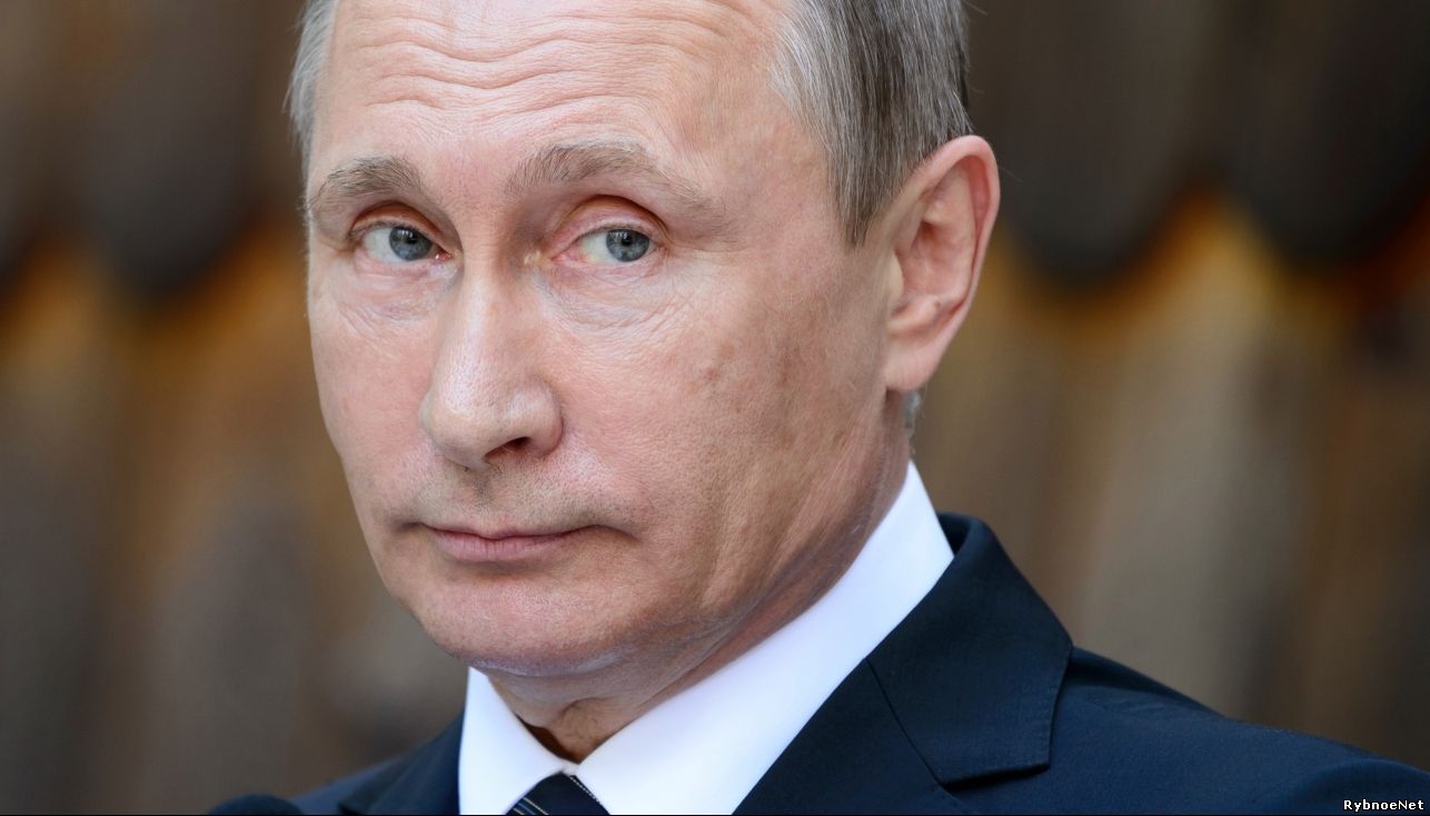Путин отложил голосование по Конституции и объявил о нерабочей неделе в России