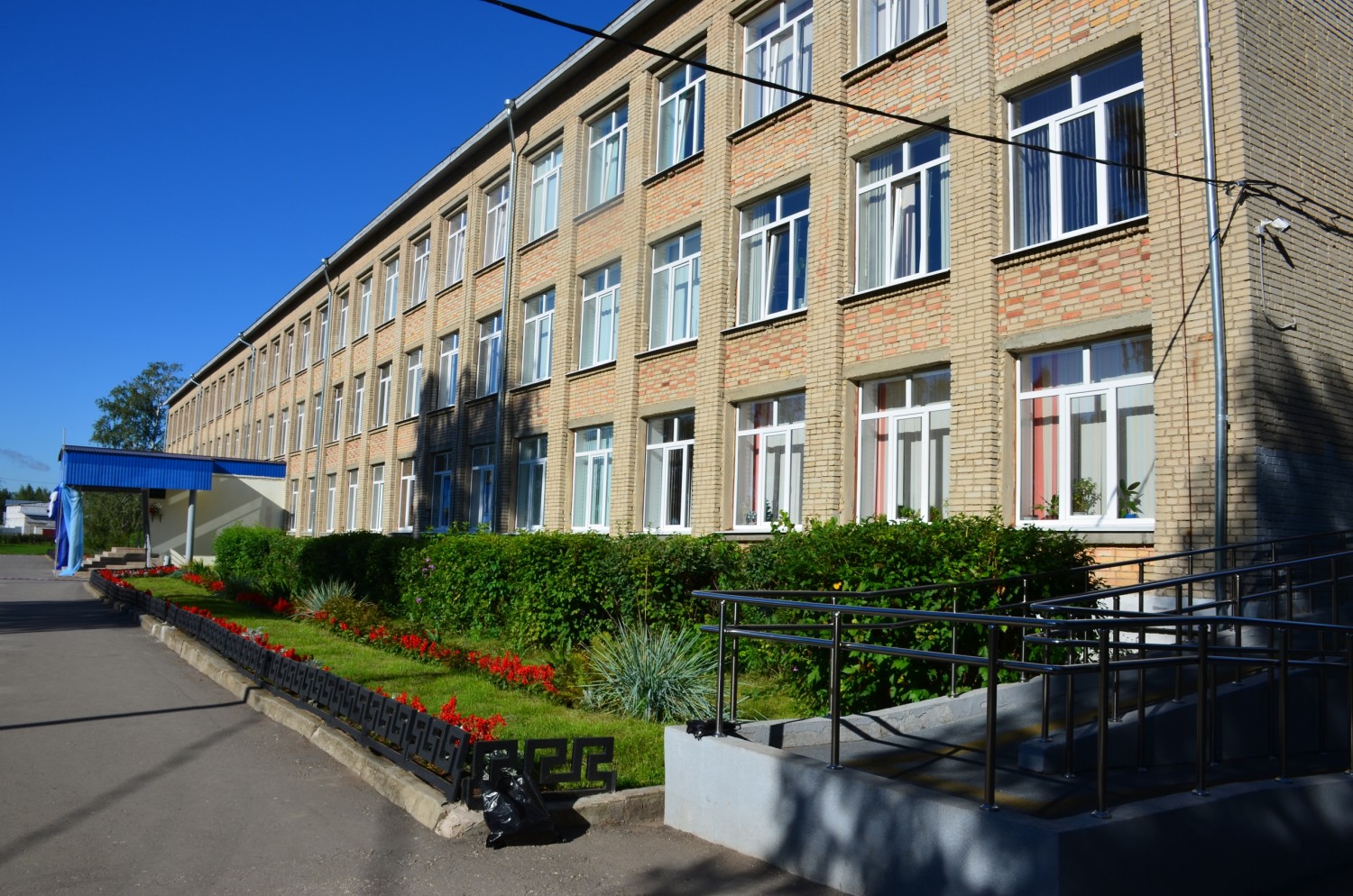 Школы Рязанской области не планируют закрывать на двухнедельные каникулы