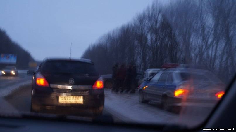 В Рождество на трассе «Москва - Челябинск» в кювете оказалось сразу три машины