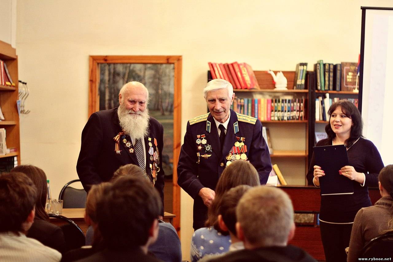 Учащиеся Рыбновского района встретились с учителем космонавта Юрия Гагарина