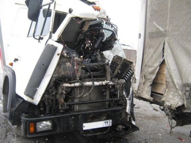В Рыбновском районе на М5 «Урал» врезались два грузовика