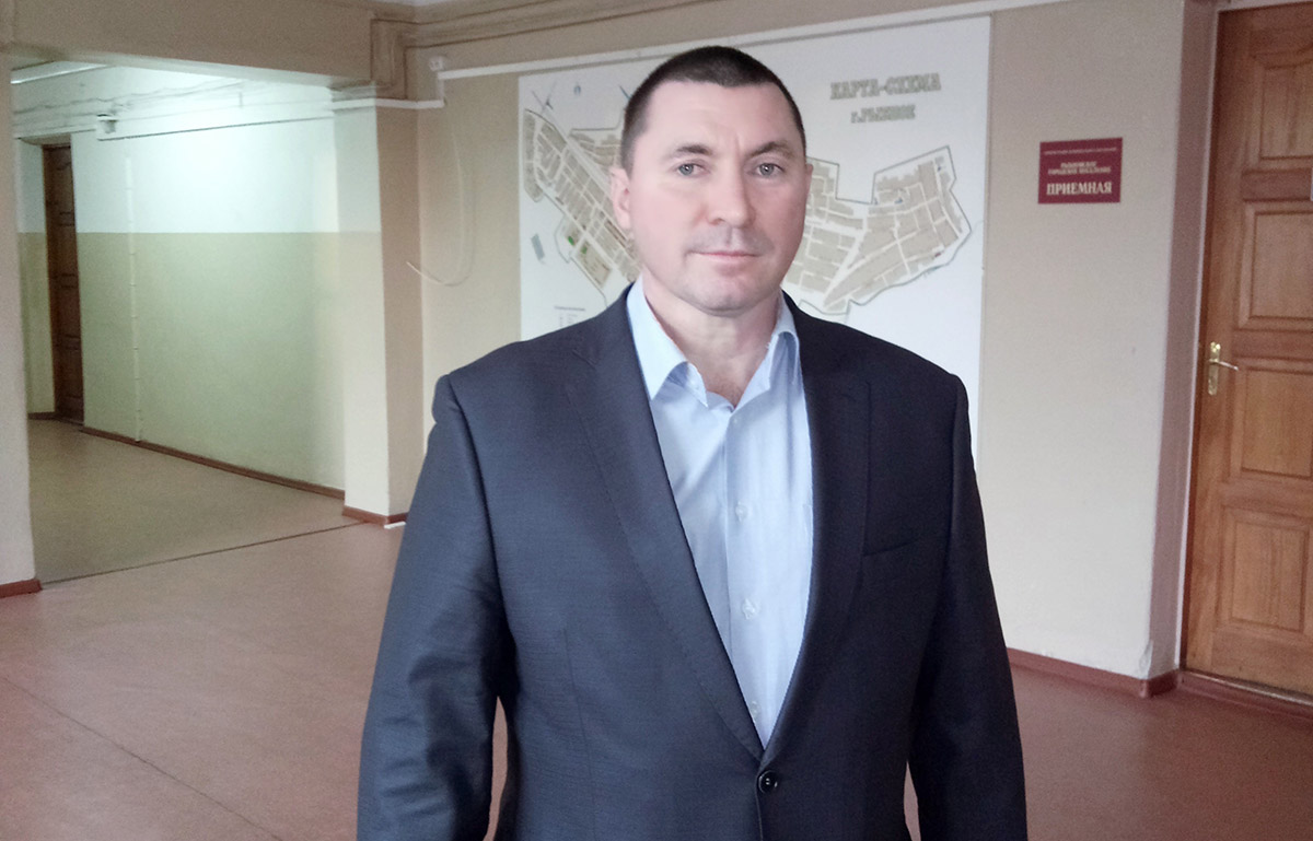 Председателем и Главой муниципального образования Рыбновское городское поселение выбран Сергей Губанов