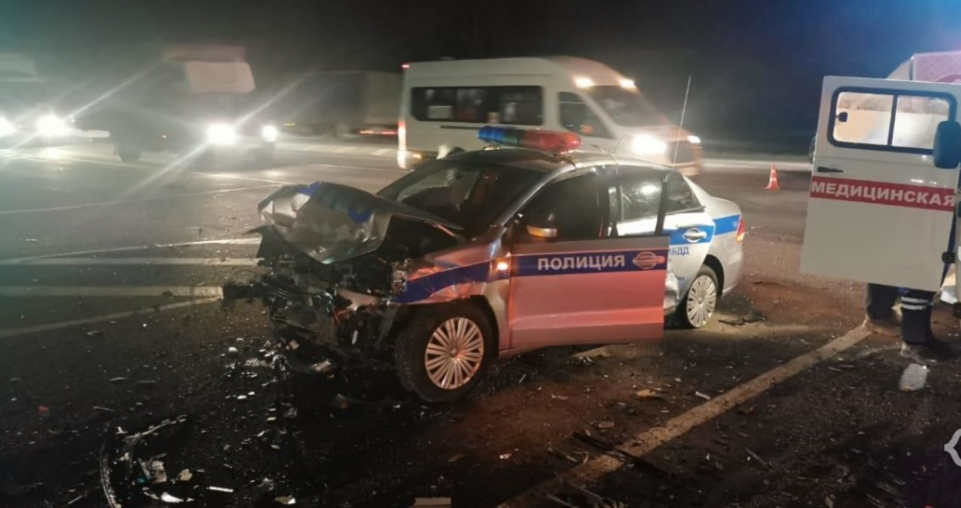 На М5 в Рыбновском районе в ДТП попала полицейская машина