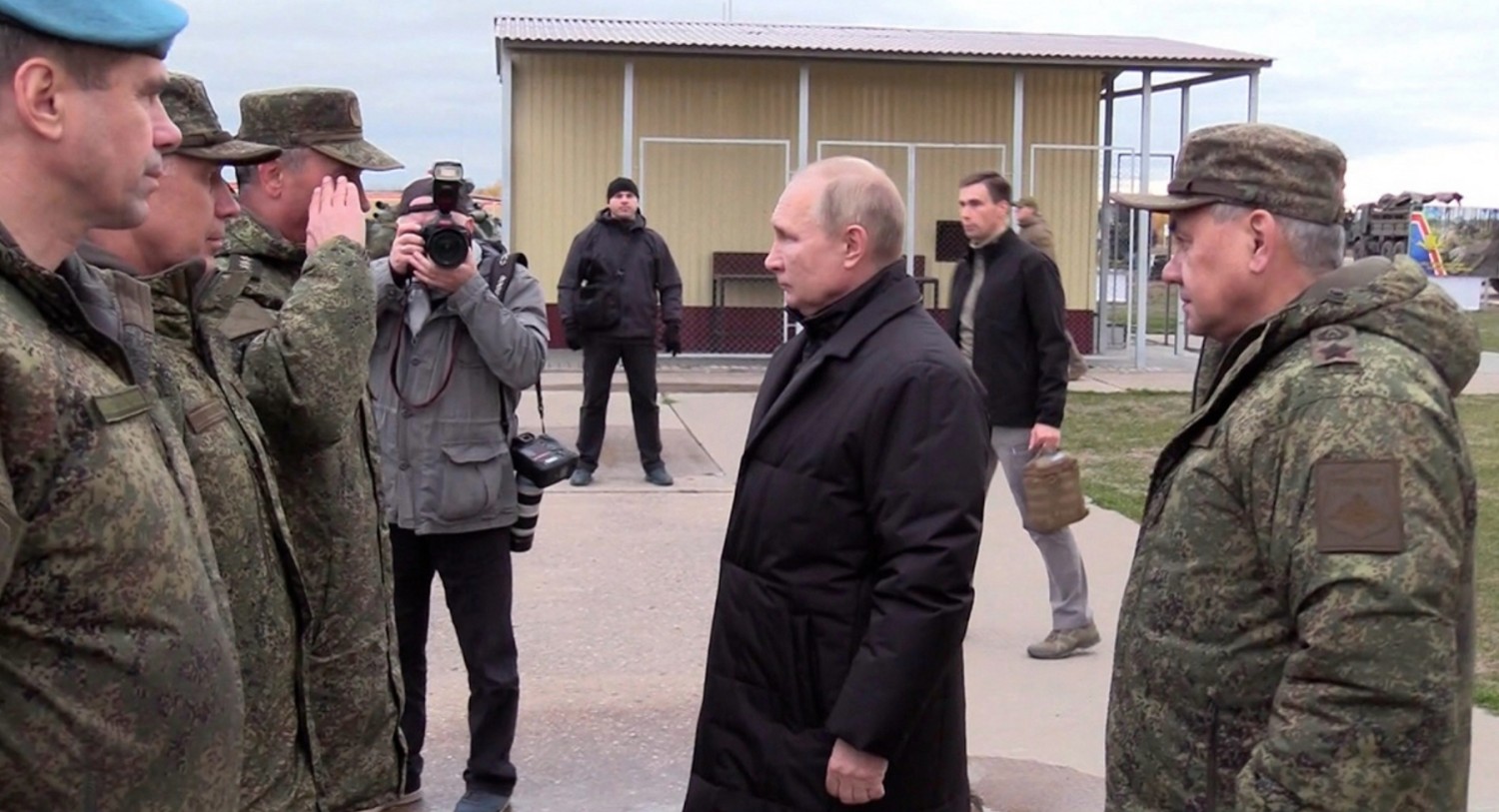 Путин и Шойгу посетили полигон в Рязанской области
