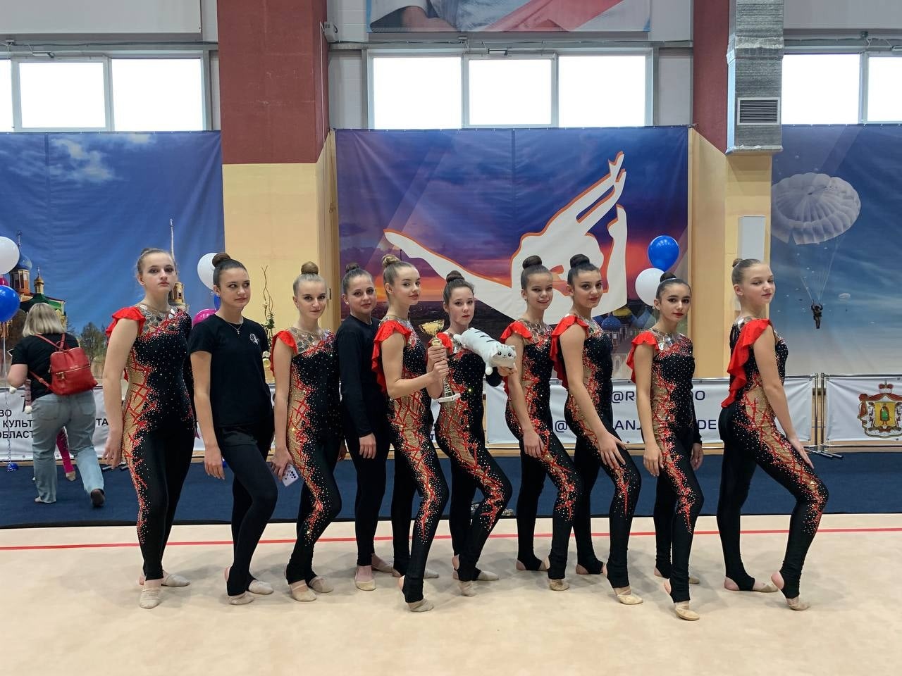 Воспитанницы СШ «Звезда» выступили на соревнованиях по эстетической гимнастике «Окская жемчужина»