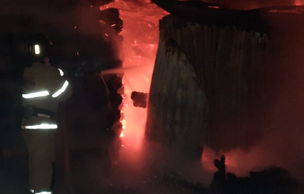 В Новоселках при пожаре погибли два человека