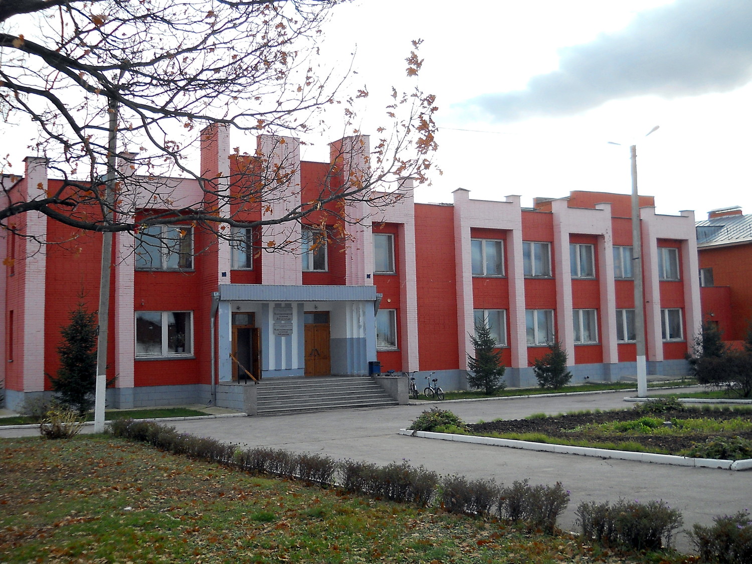 Прокуратура провела проверку капремонта Константиновского сельского дома культуры
