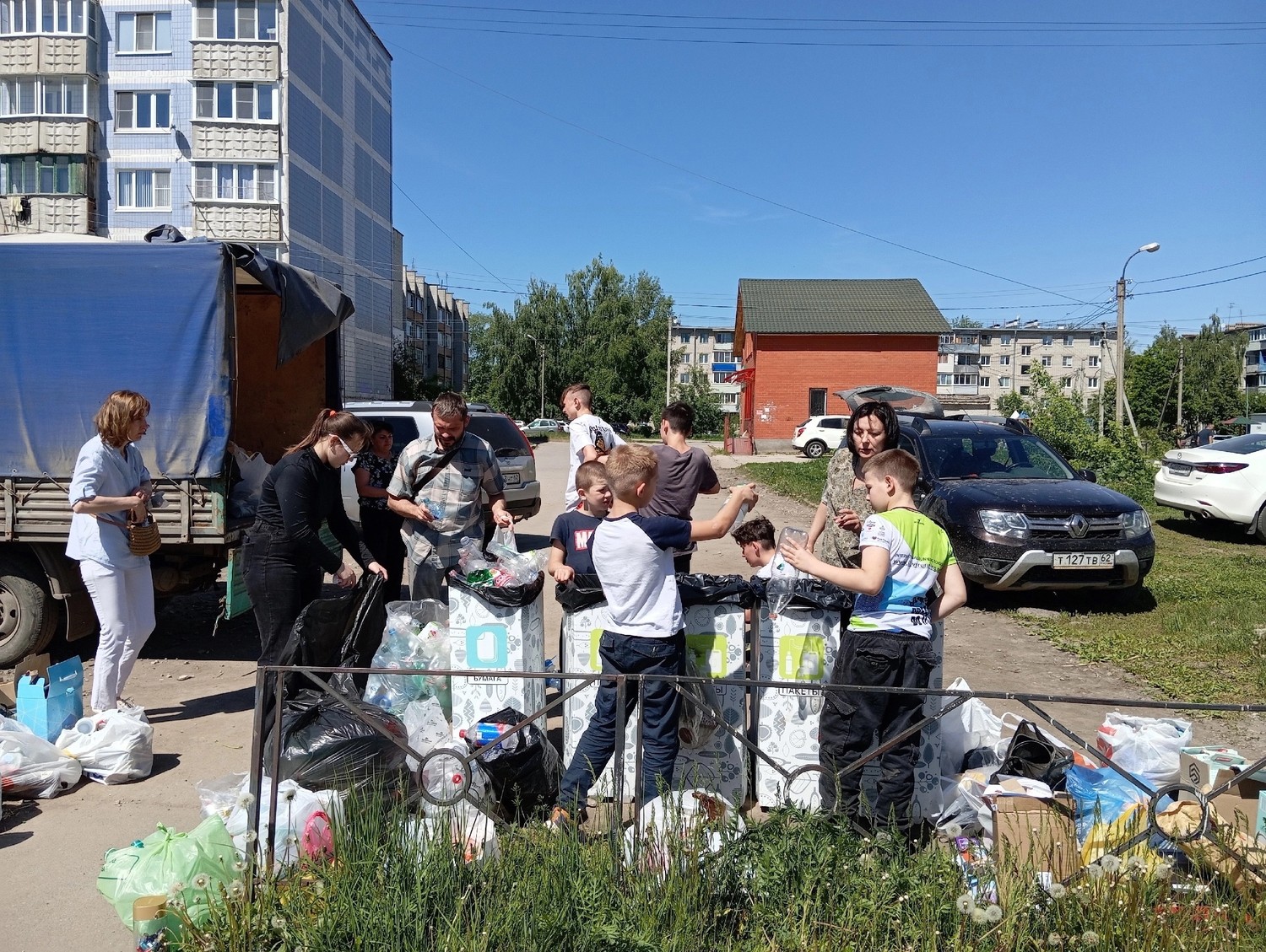 25 мая в Рыбном состоялась акция по раздельному сбору отходов