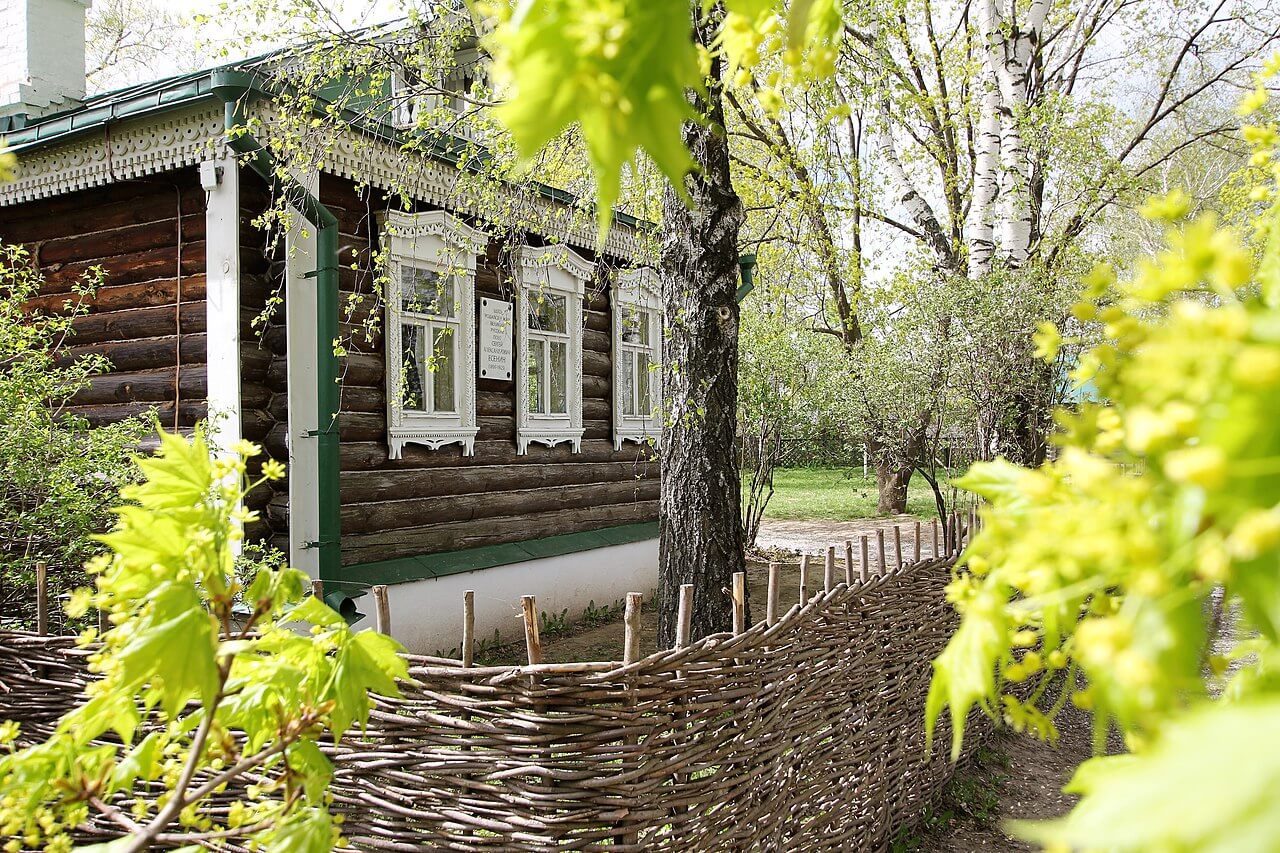 Дом-музей Есенина в Константинове отреставрируют за 5,2 миллиона рублей