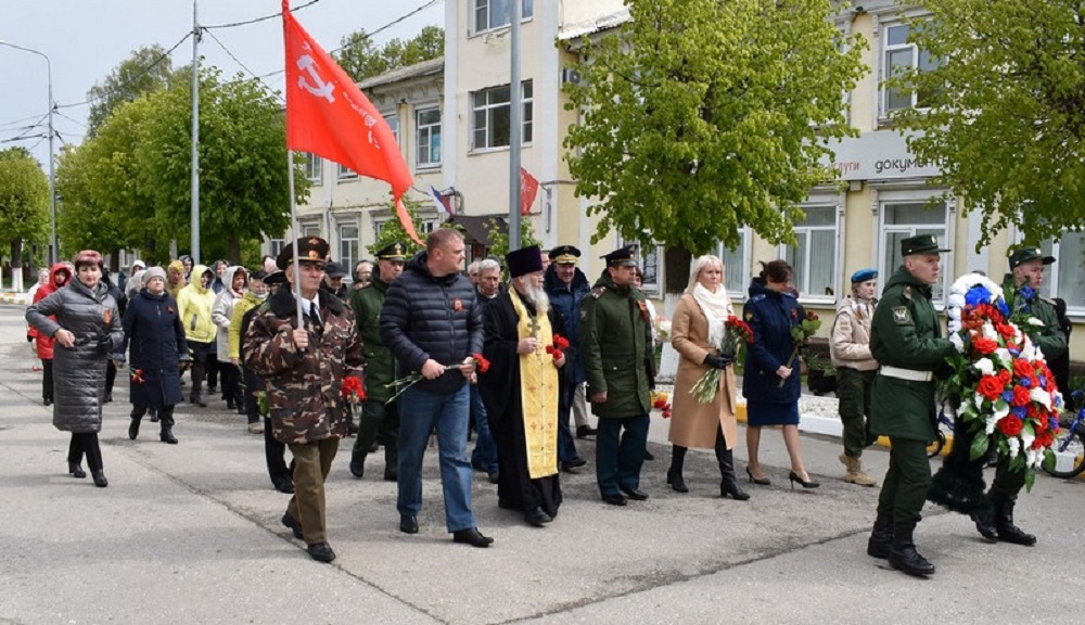 В Рыбном прошел торжественный митинг посвященный Дню Победы