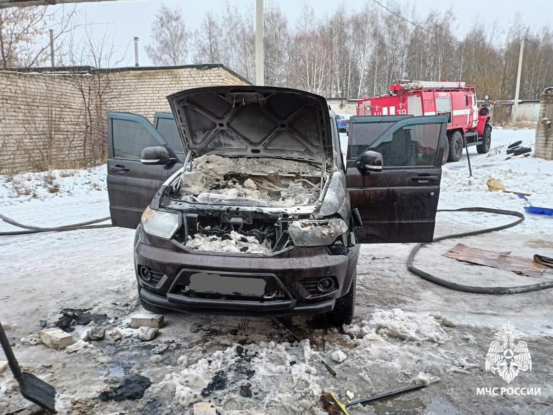 В Рыбновском районе сгорел автомобиль