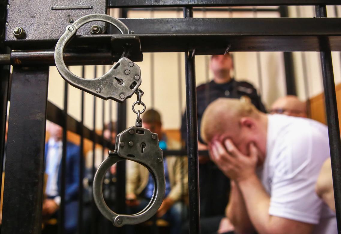 В Рыбном осудят мужчину за разбой, совершённый 13 лет назад