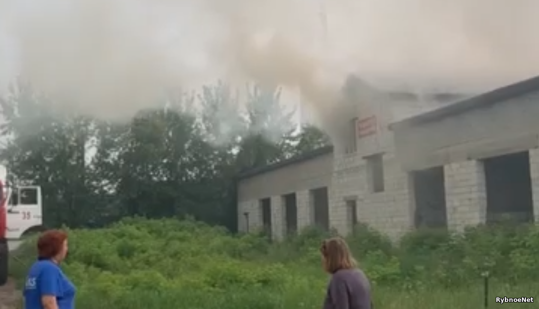 Подробности пожара на ул. Свердлова в Рыбном
