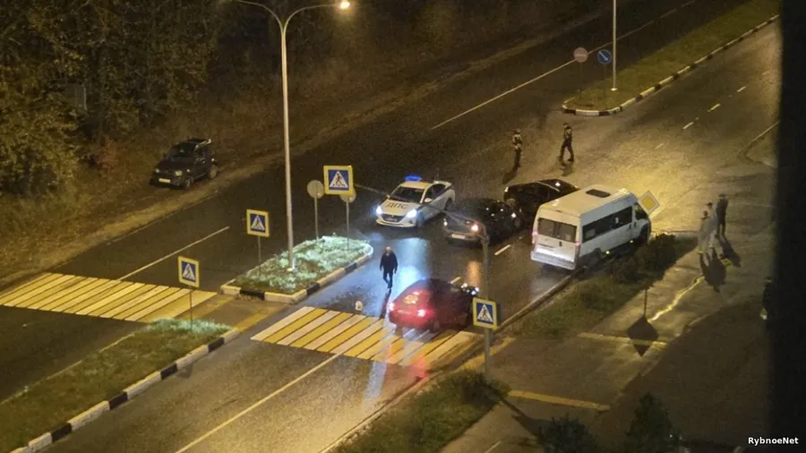 В Рыбном снова ДТП на пересечении Макаренко и Крымской: жители требуют срочных мер безопасности