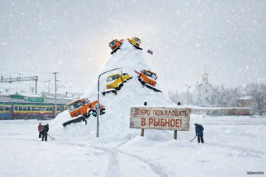 Снежный коллапс в Рыбном: город оказался без дорог, транспорта и ответов