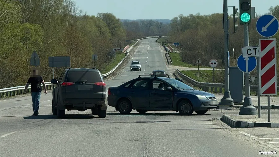 В Рыбном произошло ДТП на путепроводе через железную дорогу
